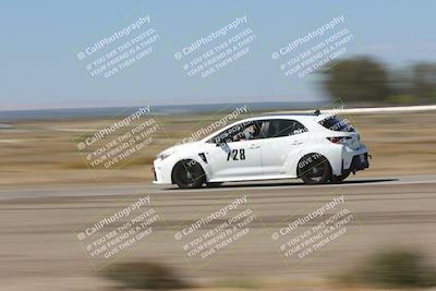 media/Oct-04-2025-OnGrid (Sat) [[44bd565ffa]]/Pink Group/Grapevine/